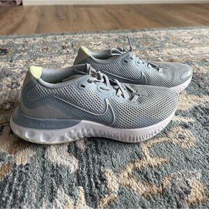 Nike Light Blue/Grey Running Shoes